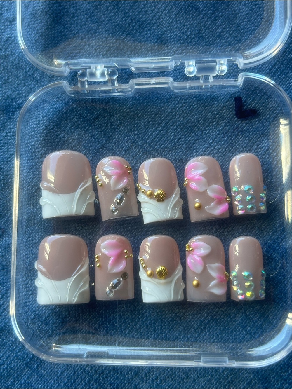 Baby Duck - Handmade Artisan Press On Nails